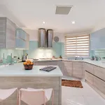 Stunning & Cosy 3br With Views In By 360 Estates * Слима