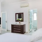 Stunning & Cosy 3br With Views In By 360 Estates * Слима