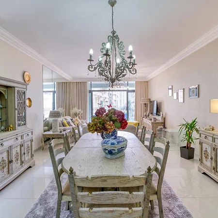 Lägenhet Stunning & Cosy 3br With Views In By 360 Estates *