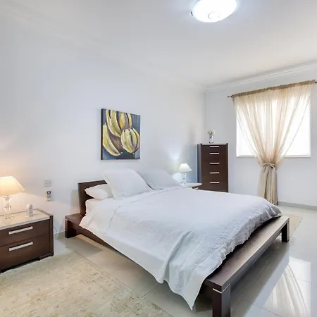 아파트 Stunning & Cosy 3br With Views In By 360 Estates