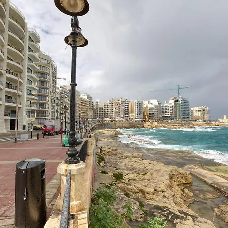 Stunning & Cosy 3br With Views In By 360 Estates * Sliema