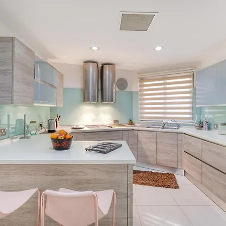 Stunning & Cosy 3br With Views In By 360 Estates * Sliema